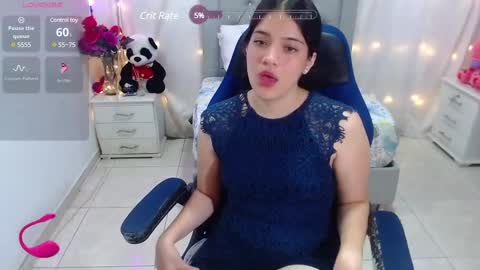 Snapshot of alison_girl22 chatting on February 2025 08:52:02 PM Alison online show from February 2025 08:52:02 PM