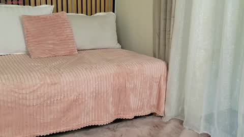 Alissa online show from May 2026 03:56:01 AM