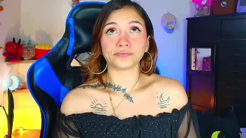 Snapshot of alisson_zafiro chatting on May 2026 03:04:02 AM Alisson IG alisson zafiro27 online show from May 2026 03:04:02 AM