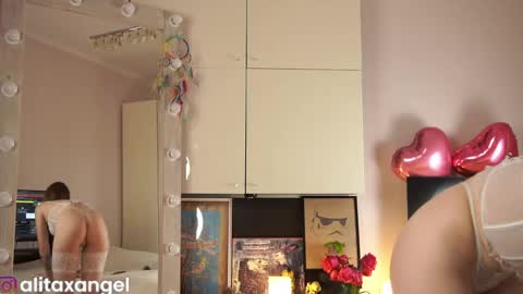 A L I T A online show from April 2026 04:48:01 PM