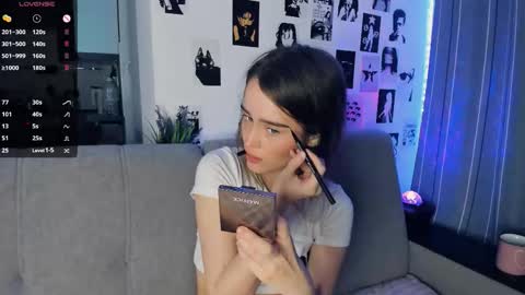 Alivia online show from October 2025 09:55:02 AM