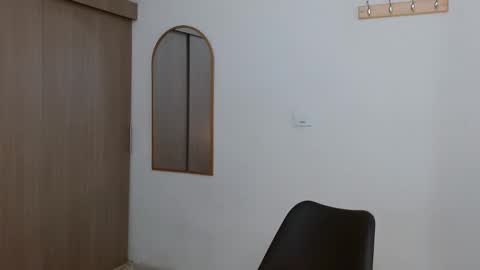 alix online show from November 2025 03:08:02 PM