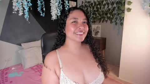 Snapshot of alixon_fiore5 chatting on May 2026 09:14:01 AM alixon online show from May 2026 09:14:01 AM