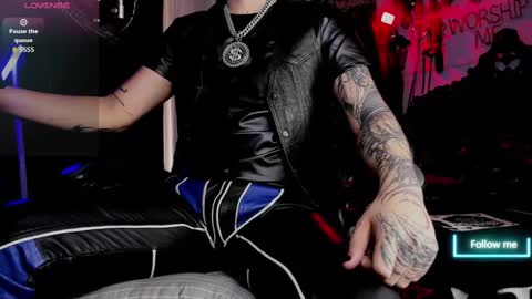   online show from October 2025 04:38:02 PM