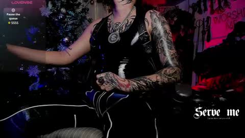   online show from December 2025 09:34:02 PM