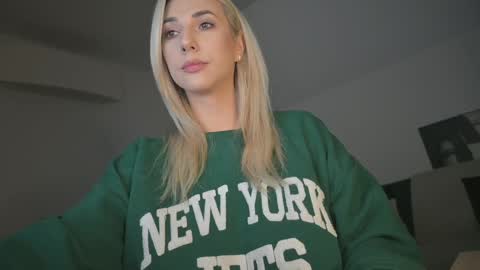 A day u didnt smile is a lost day online show from January 2025 03:32:01 PM