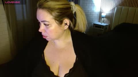 Snapshot of allegra_ferragamo chatting on March 2026 12:00:02 PM Ale online show from March 2026 12:00:02 PM