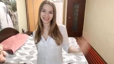 Anna online show from December 2025 10:45:02 AM