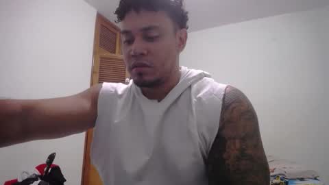 allen_ferrer10 online show from May 2026 03:12:01 AM