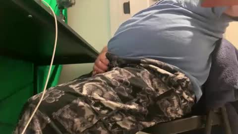 Allergictolove online show from December 2024 12:34:02 AM