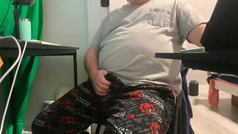 Allergictolove online show from January 2025 07:13:01 PM