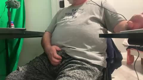 Allergictolove online show from January 2025 08:50:01 PM