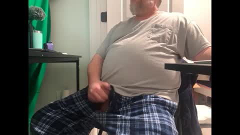 Allergictolove online show from February 2025 02:38:01 PM