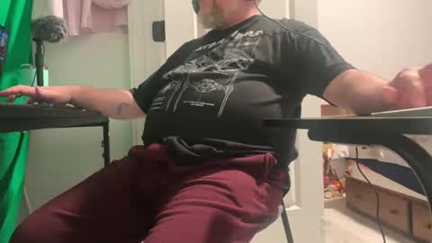 Allergictolove online show from October 2025 07:49:02 PM