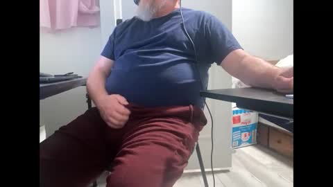 Allergictolove online show from March 2026 11:11:02 PM