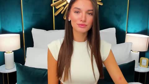 Lexi online show from September 2025 05:54:01 AM