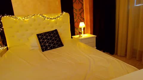 Alliana online show from January 2025 11:58:02 AM