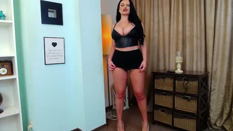 Alliana online show from January 2025 05:22:01 AM