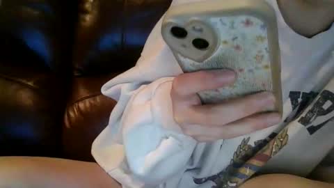 alliebearx online show from November 2025 04:31:02 PM