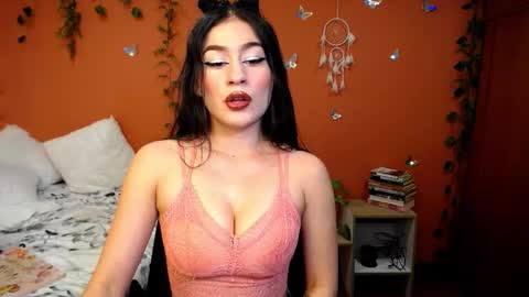 Allie  online show from October 2025 03:42:01 PM