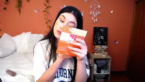 Allie  online show from November 2025 08:47:01 PM