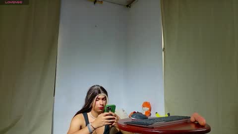 Snapshot of alliison_foxx chatting on May 2026 01:27:01 PM Alliison Foxx online show from May 2026 01:27:01 PM