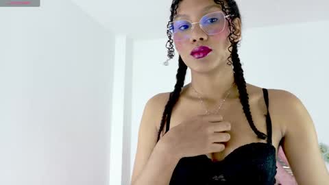 Snapshot of allis0n_ik chatting on May 2026 04:52:01 AM ALLIS0N IK online show from May 2026 04:52:01 AM