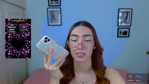 Snapshot of allisonblossom chatting on November 2025 07:27:01 PM online show from November 2025 07:27:01 PM