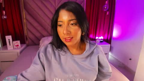 Snapshot of allisonfoster_ chatting on January 2025 09:01:01 PM Allison online show from January 2025 09:01:01 PM