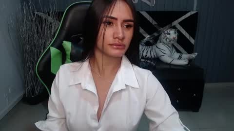 Allisson online show from January 2025 03:22:02 AM