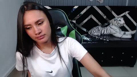 Allisson online show from February 2025 06:33:01 AM