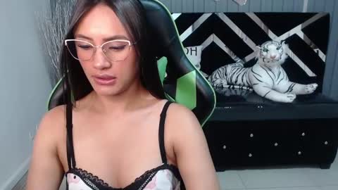 Allisson online show from February 2025 03:23:01 AM