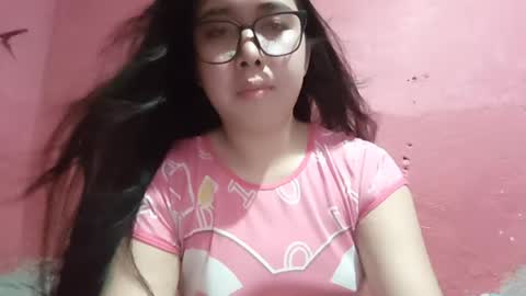 Snapshot of alluring_alicia chatting on April 2026 11:52:02 AM Miss Alicia online show from April 2026 11:52:02 AM