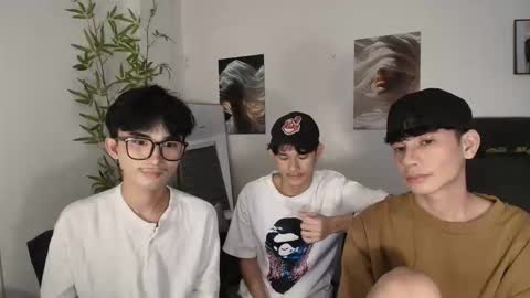Snapshot of alluring_alpha chatting on May 2026 05:13:02 AM kim and josh online show from May 2026 05:13:02 AM