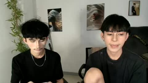 Snapshot of alluring_alpha chatting on June 2026 03:47:01 PM kim and josh online show from June 2026 03:47:01 PM