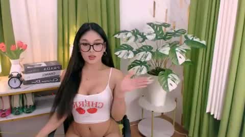 Snapshot of alluring_brianna08 chatting on June 2026 06:16:01 PM Brianna online show from June 2026 06:16:01 PM