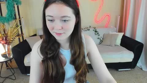 Snapshot of alluringeyess chatting on October 2025 04:27:01 PM alluringeyess online show from October 2025 04:27:01 PM