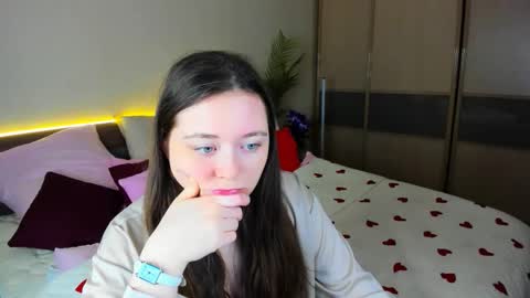 alluringeyess online show from March 2026 11:27:01 AM