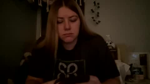 Snapshot of allyanalangel chatting on December 2024 03:23:02 AM allyanalangel online show from December 2024 03:23:02 AM