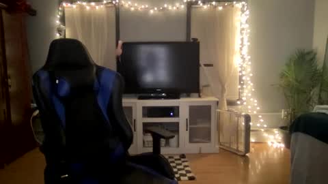 Snapshot of allyanalangel chatting on February 2025 07:18:02 AM allyanalangel online show from February 2025 07:18:02 AM