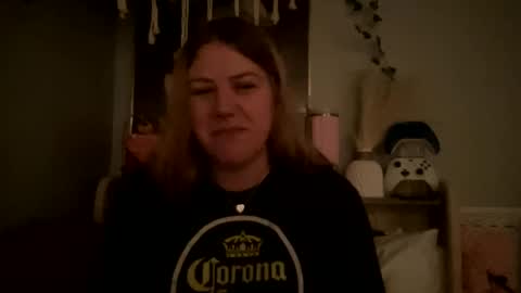 Snapshot of allyanalangel chatting on March 2025 11:49:02 PM allyanalangel online show from March 2025 11:49:02 PM