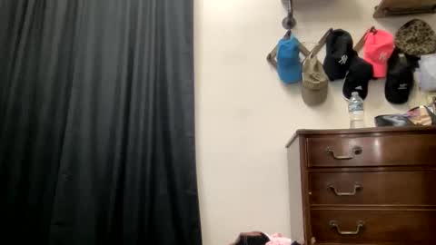 Snapshot of allyanalangel chatting on October 2025 10:48:02 PM allyanalangel online show from October 2025 10:48:02 PM