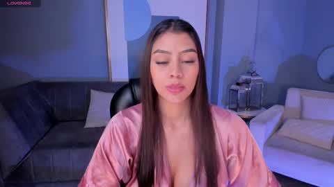 Alisson online show from March 2025 01:54:01 PM