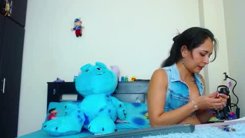 Snapshot of allyson_collins_ chatting on November 2025 08:53:01 PM Allyson collins online show from November 2025 08:53:01 PM