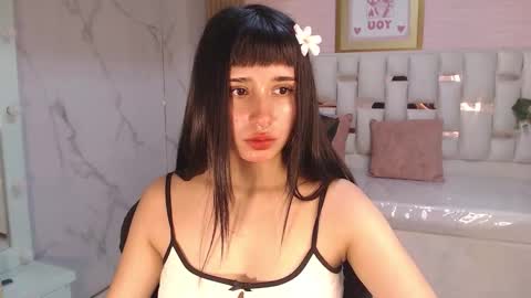 Allysa  online show from September 2025 08:19:01 PM