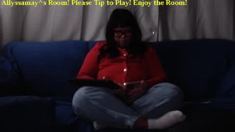 Snapshot of allyssamay chatting on December 2024 08:08:02 AM Allyssamay online show from December 2024 08:08:02 AM