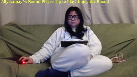 Snapshot of allyssamay chatting on January 2025 06:24:01 AM Allyssamay online show from January 2025 06:24:01 AM