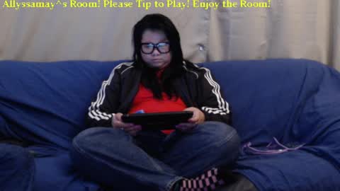 Snapshot of allyssamay chatting on February 2025 07:07:01 AM Allyssamay online show from February 2025 07:07:01 AM