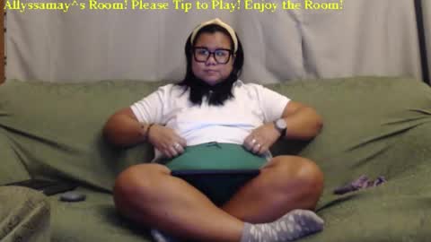 Snapshot of allyssamay chatting on September 2025 04:12:01 AM Allyssamay online show from September 2025 04:12:01 AM