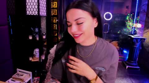 Snapshot of alma_pearl chatting on May 2026 10:09:02 AM Alma online show from May 2026 10:09:02 AM